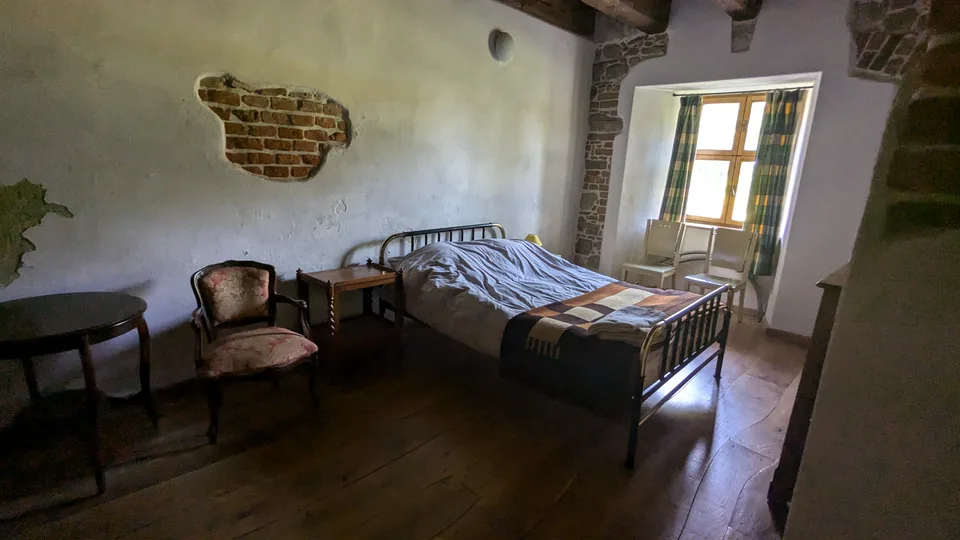 Sleeping space in Castle · Downstairs · B1